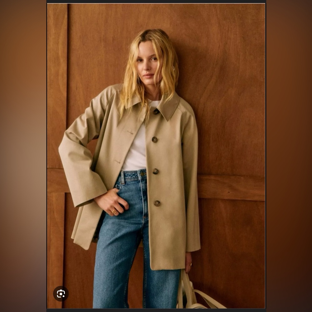 Sézane Carter Jacket in Light Beige Trench Coat
